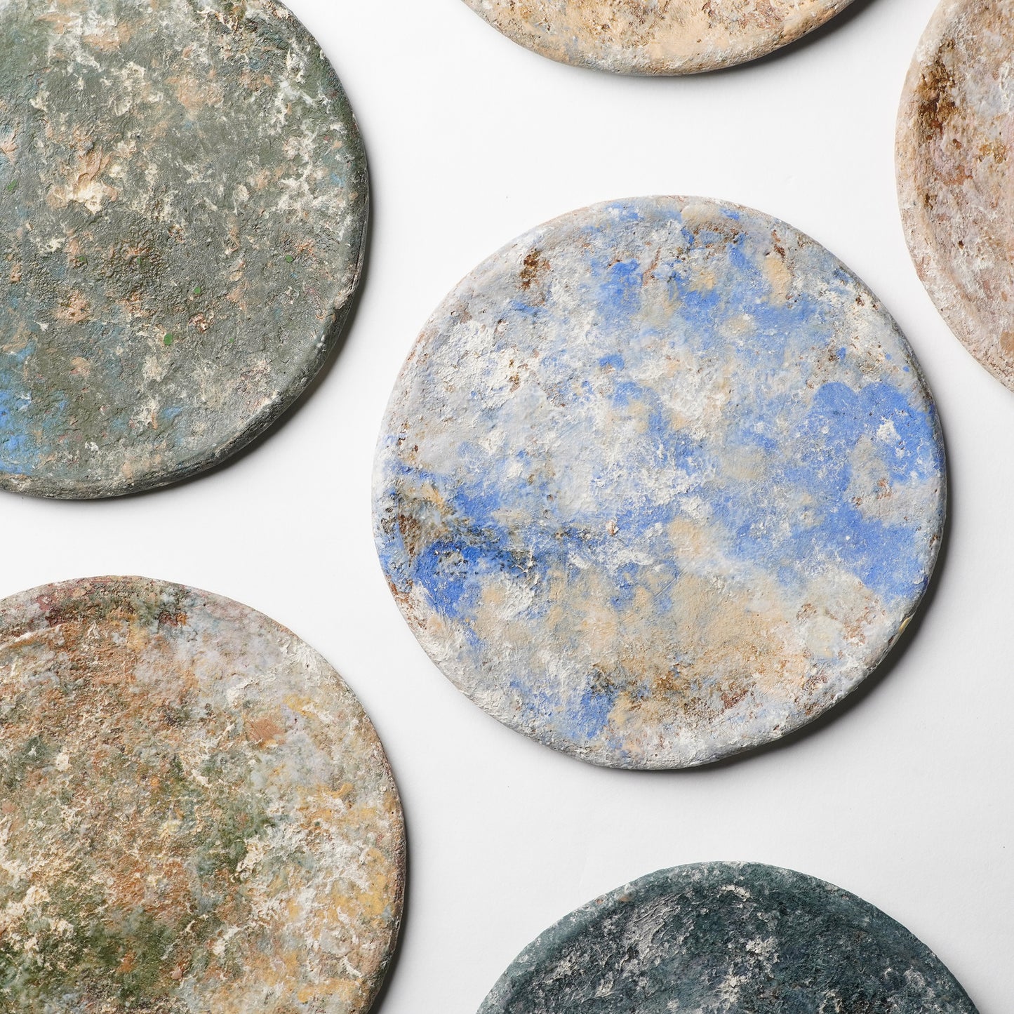 Akari Karugane Round Plate