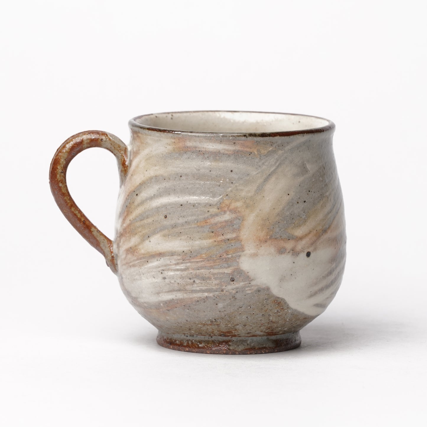 Toshinobu Araya Ryukakugama Hakeme Round Mug