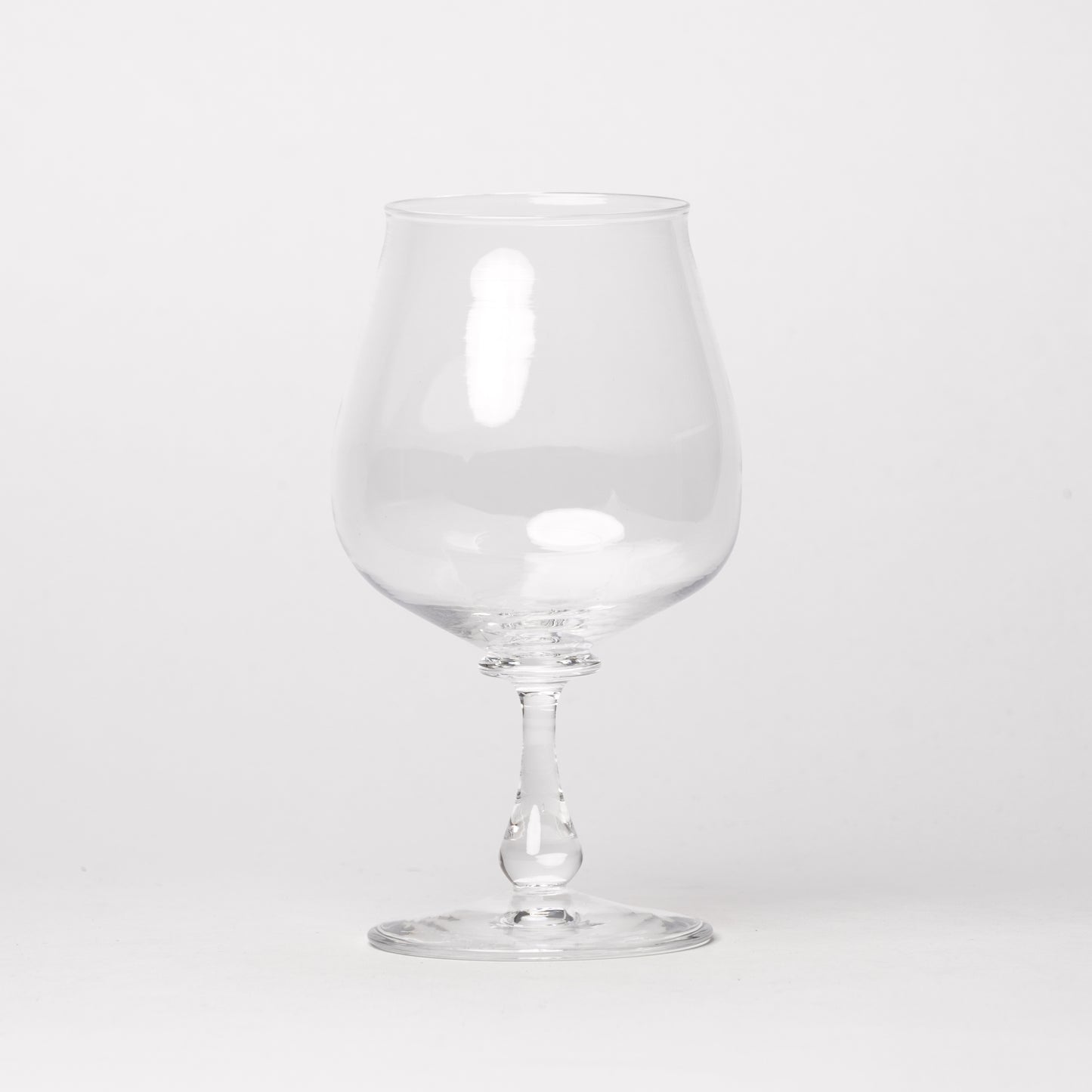 Taiga Oku Wine Glass