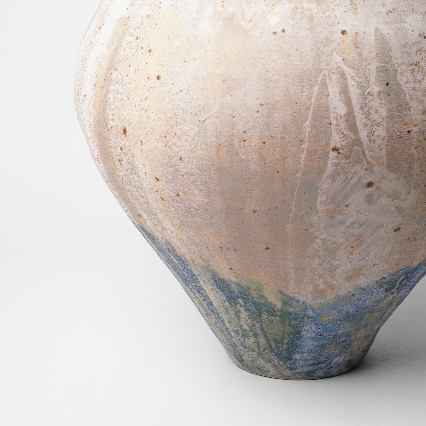 Tomomi Mizutani Flower Vase