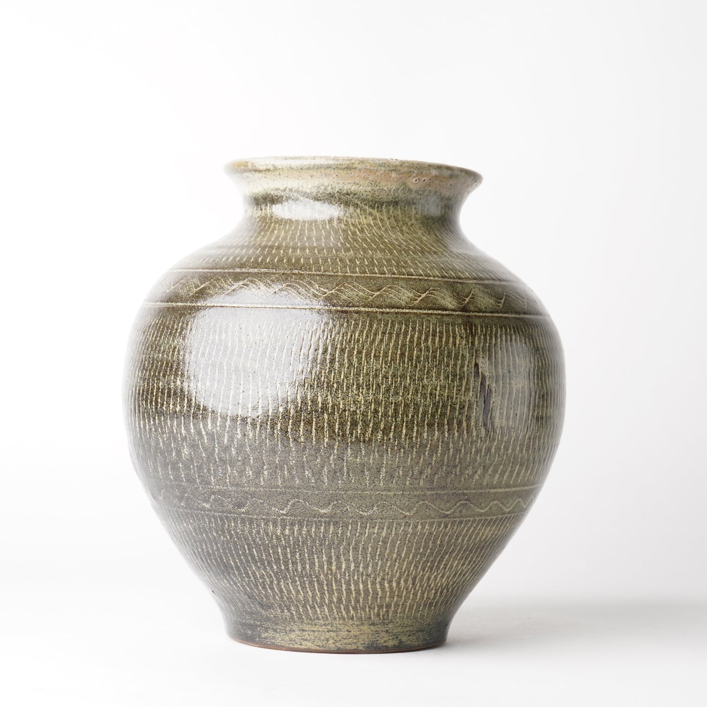 Onta-yaki Tobikanna Flower Vase