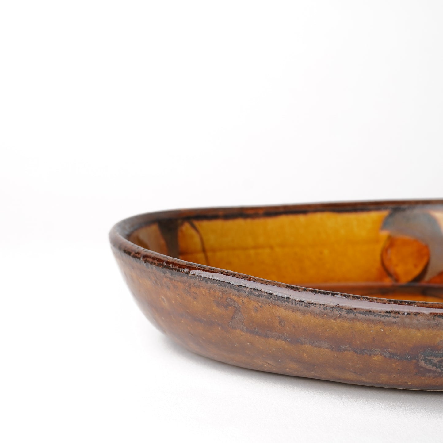 Fumotogama Shodaiyaki Slipware Oval Plate M