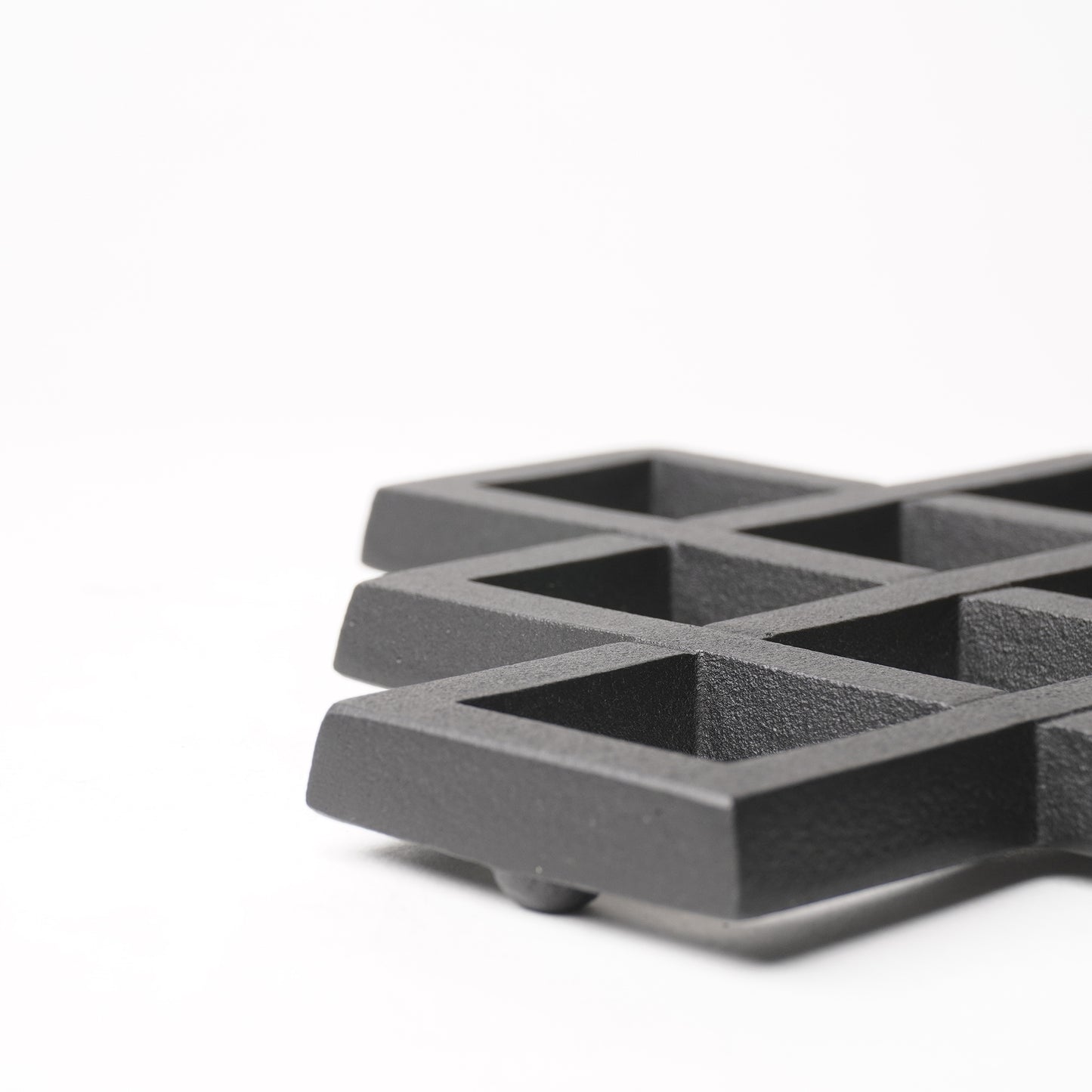 Kamasada Nanbutekki Iron Trivet