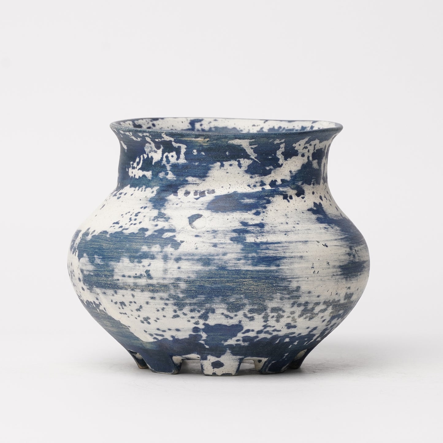 Nobuko Konno planter