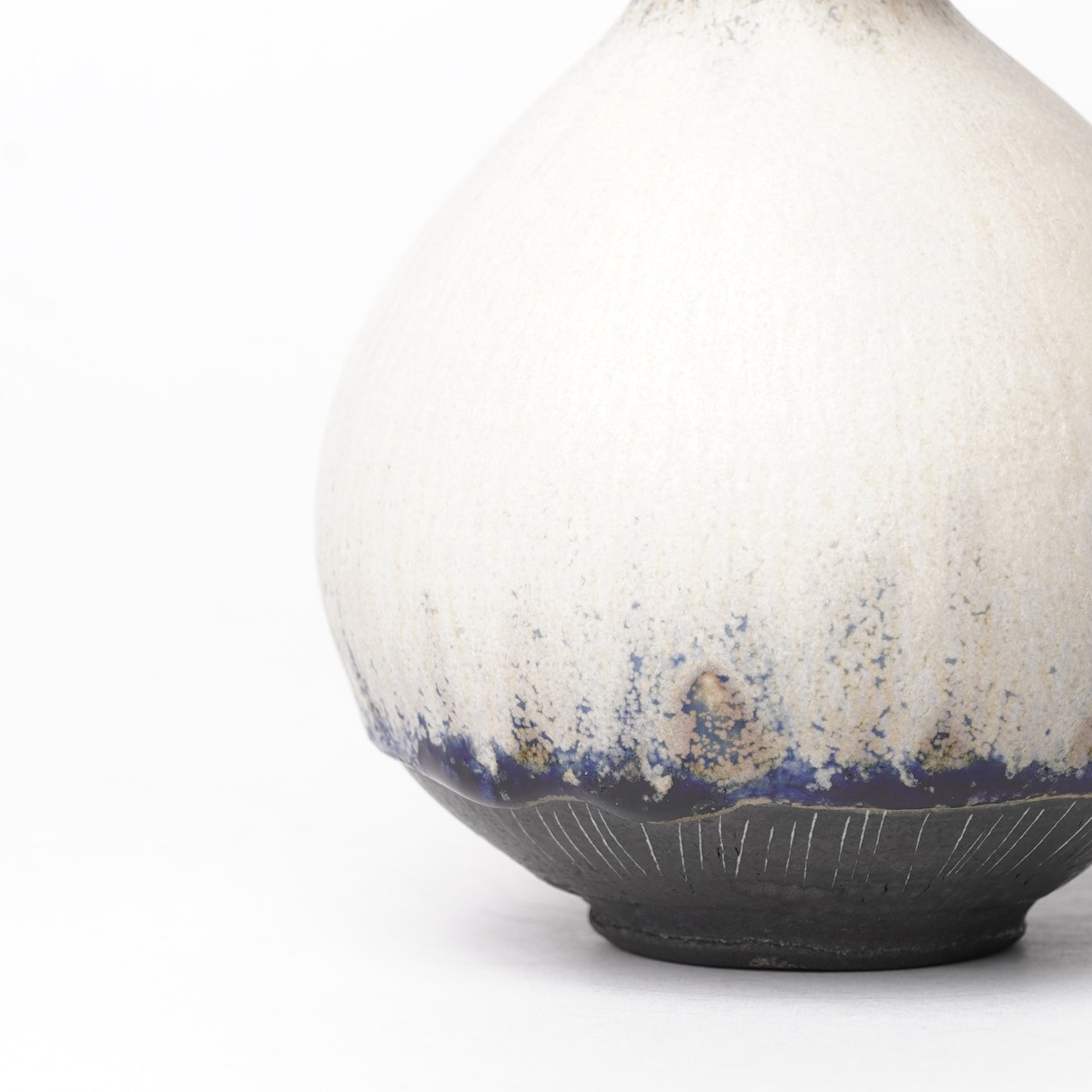 Nobuhito Nakaoka Colored Ash Glaze Tokkuri Sake Saucer