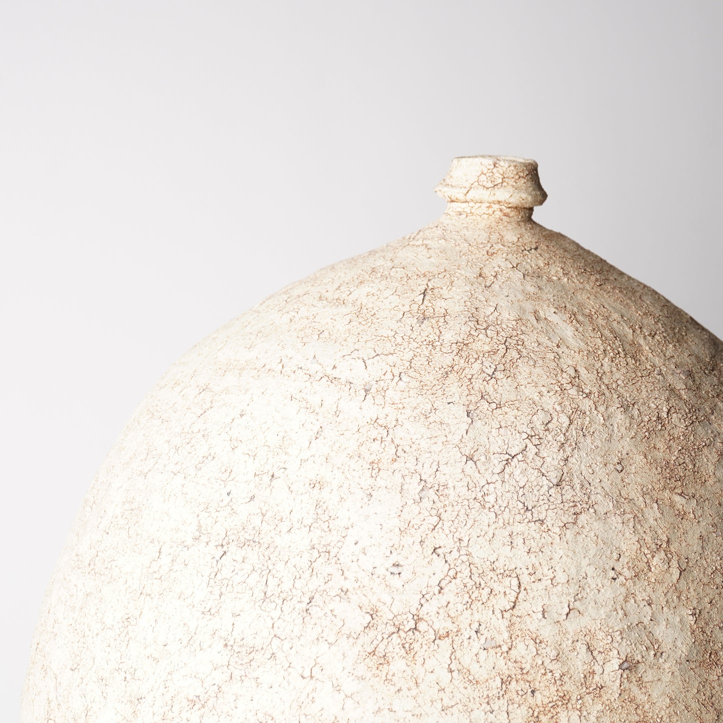Airi Kagamihara Large Flower Vase