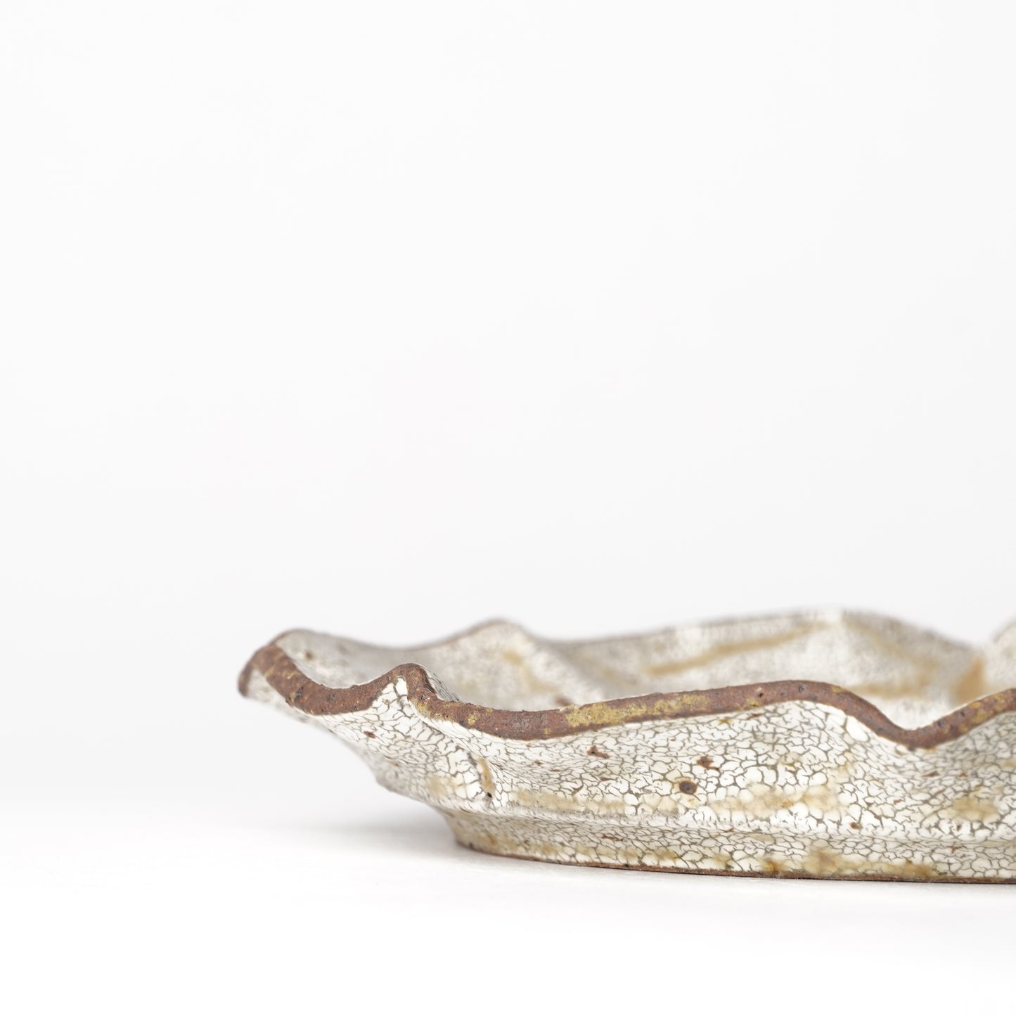 Futoshi Yamashita Volcanic Ash Glaze White Rinka Plate