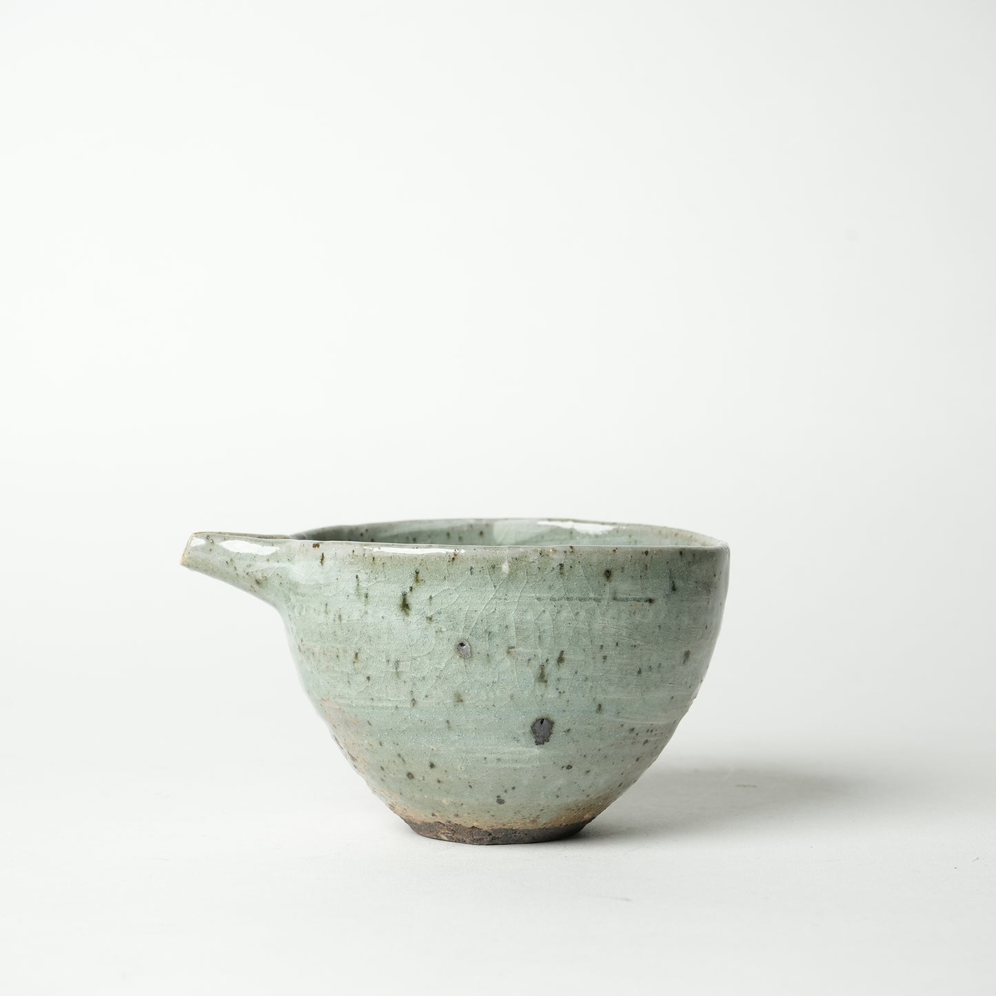 Takeryo Kawaguchi Mishima Katakuchi Sake Server Ash Glaze
