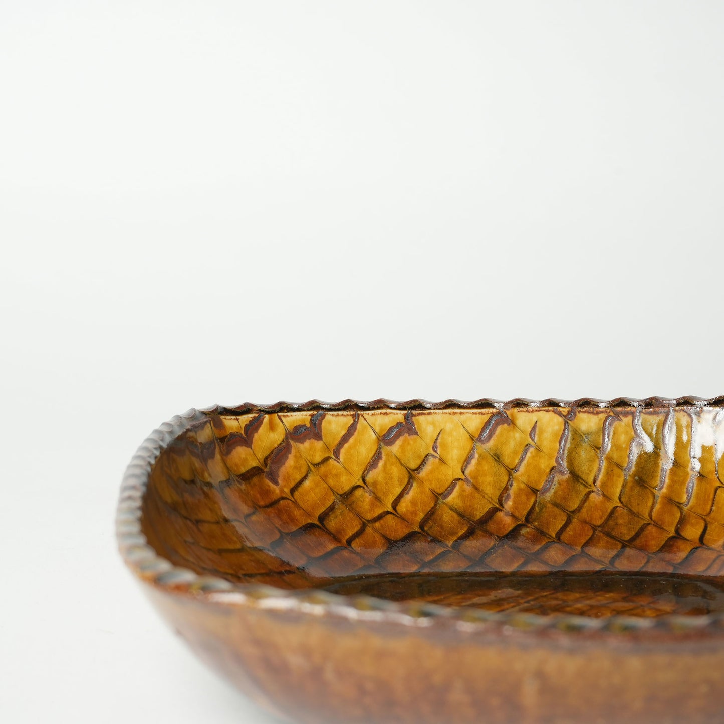 Fumotogama Shodaiyaki Slipware Square Bowl