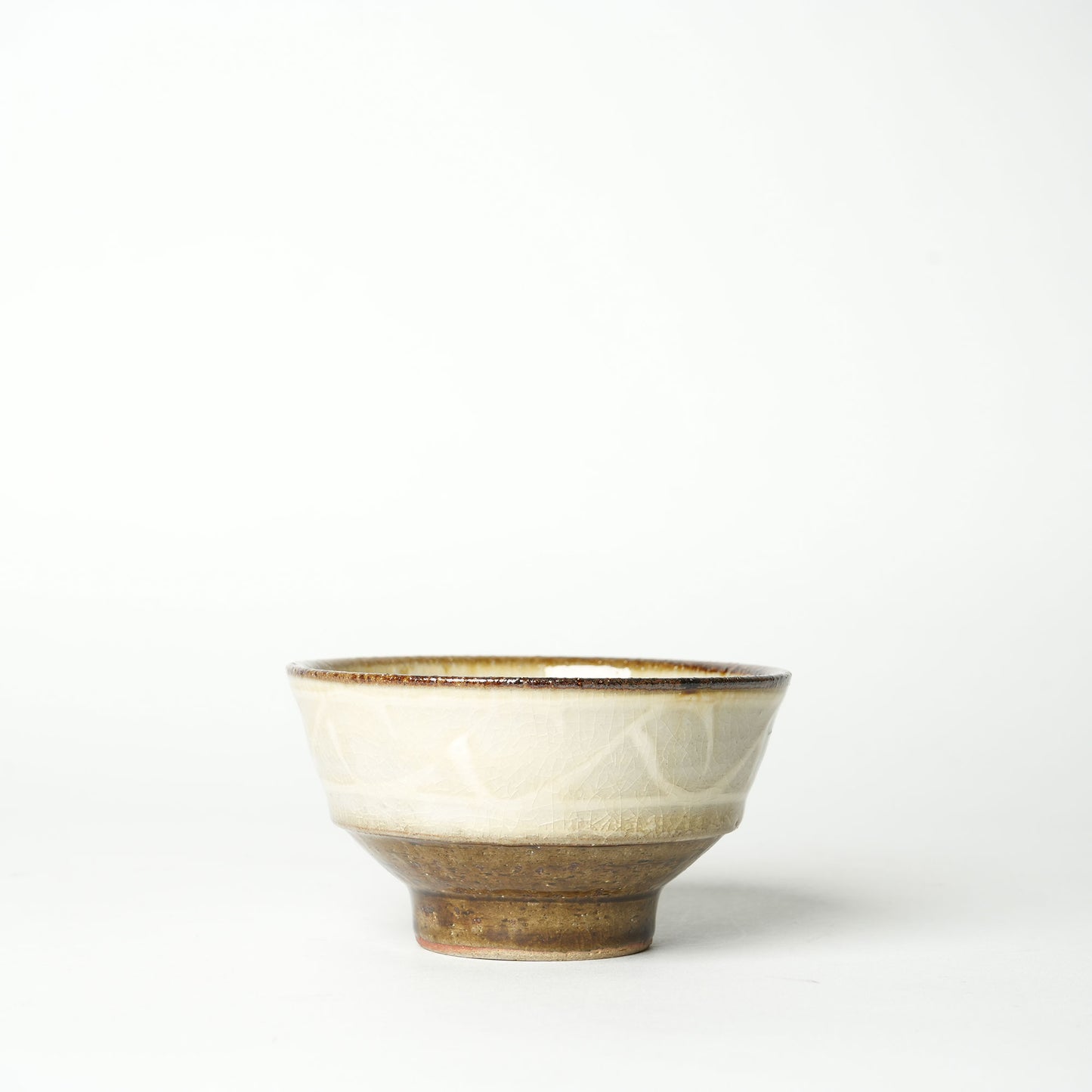 Fumotogama Shodaiyaki Slipware Rice Bowl