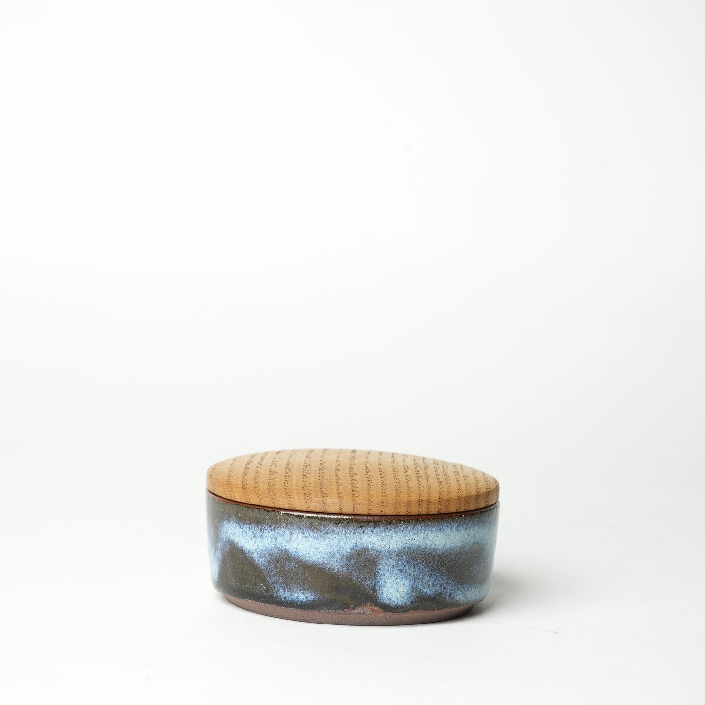 Aoi Watanabe Futamono Container