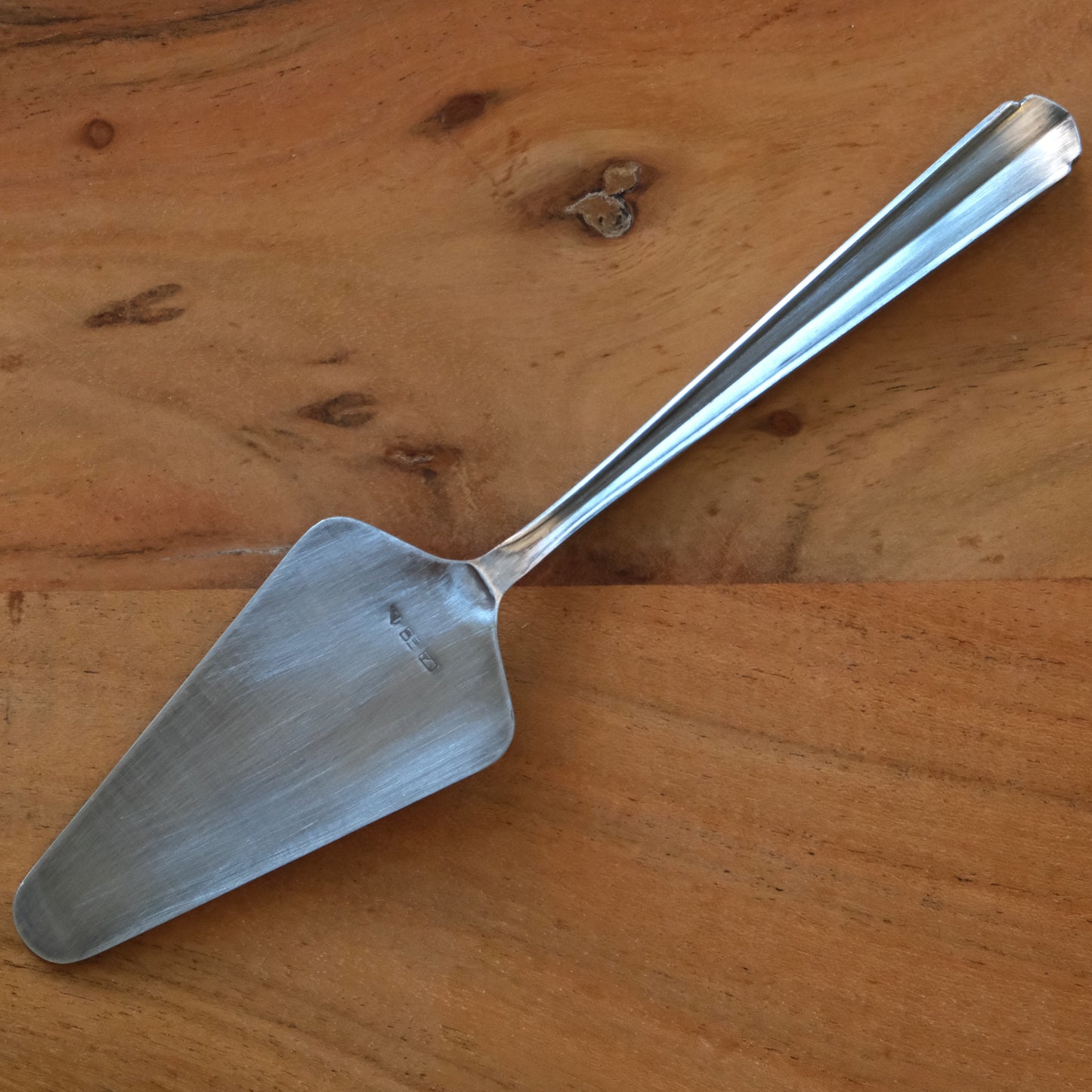 Yuichi Takemata Pastry Server