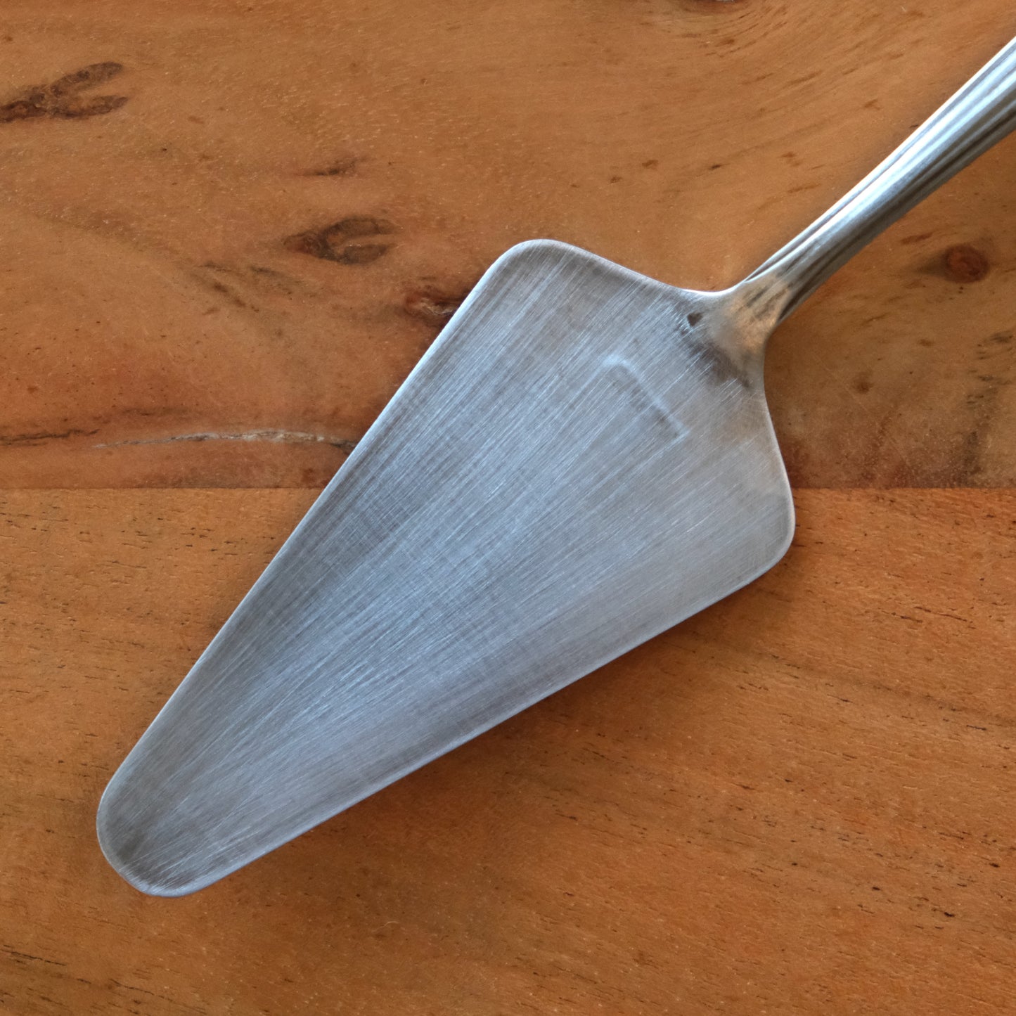 Yuichi Takemata Pastry Server