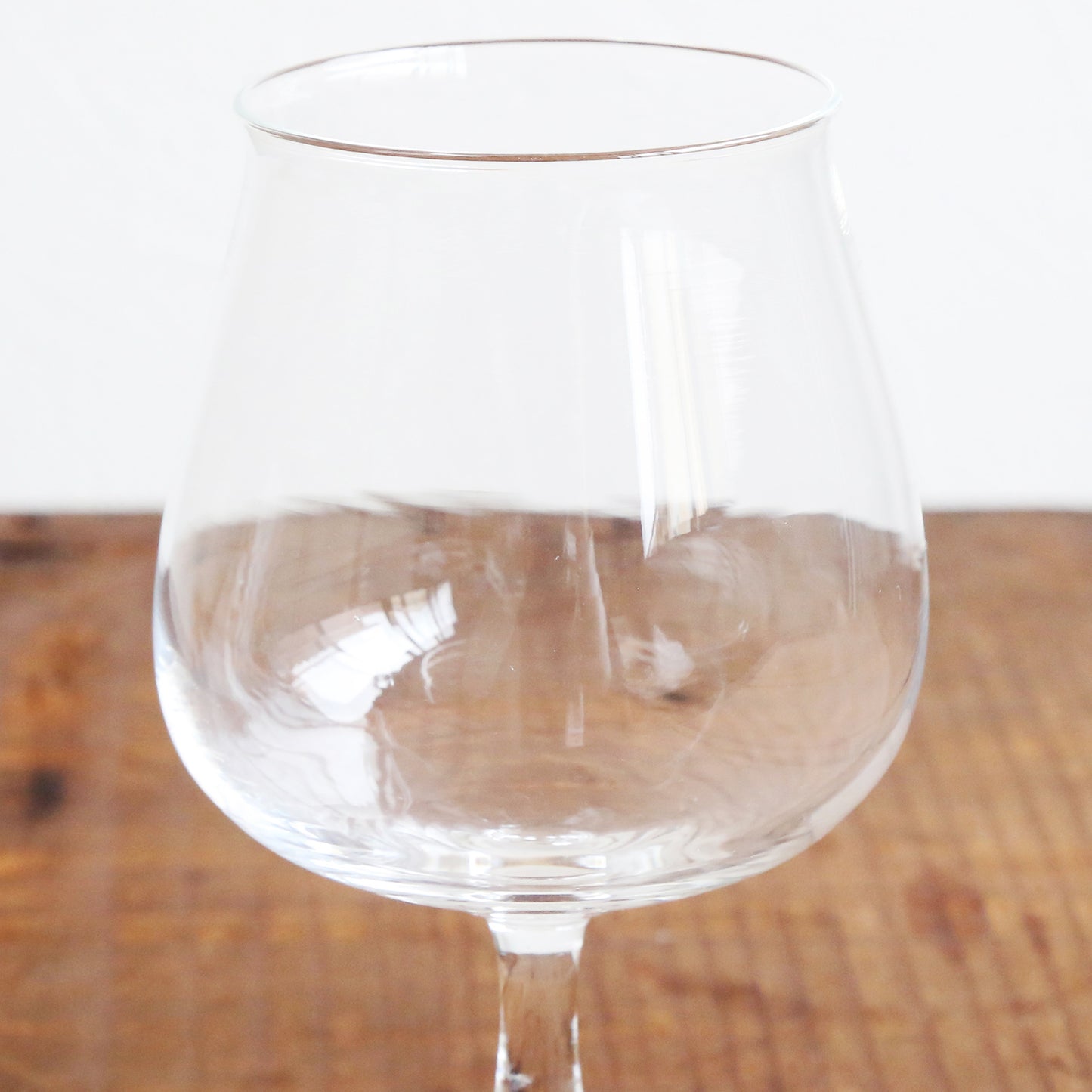 Taiga Oku Wine Glass