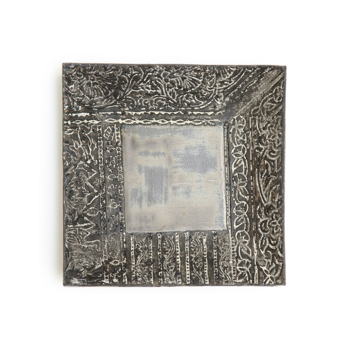Nobuko Konno Square Plate