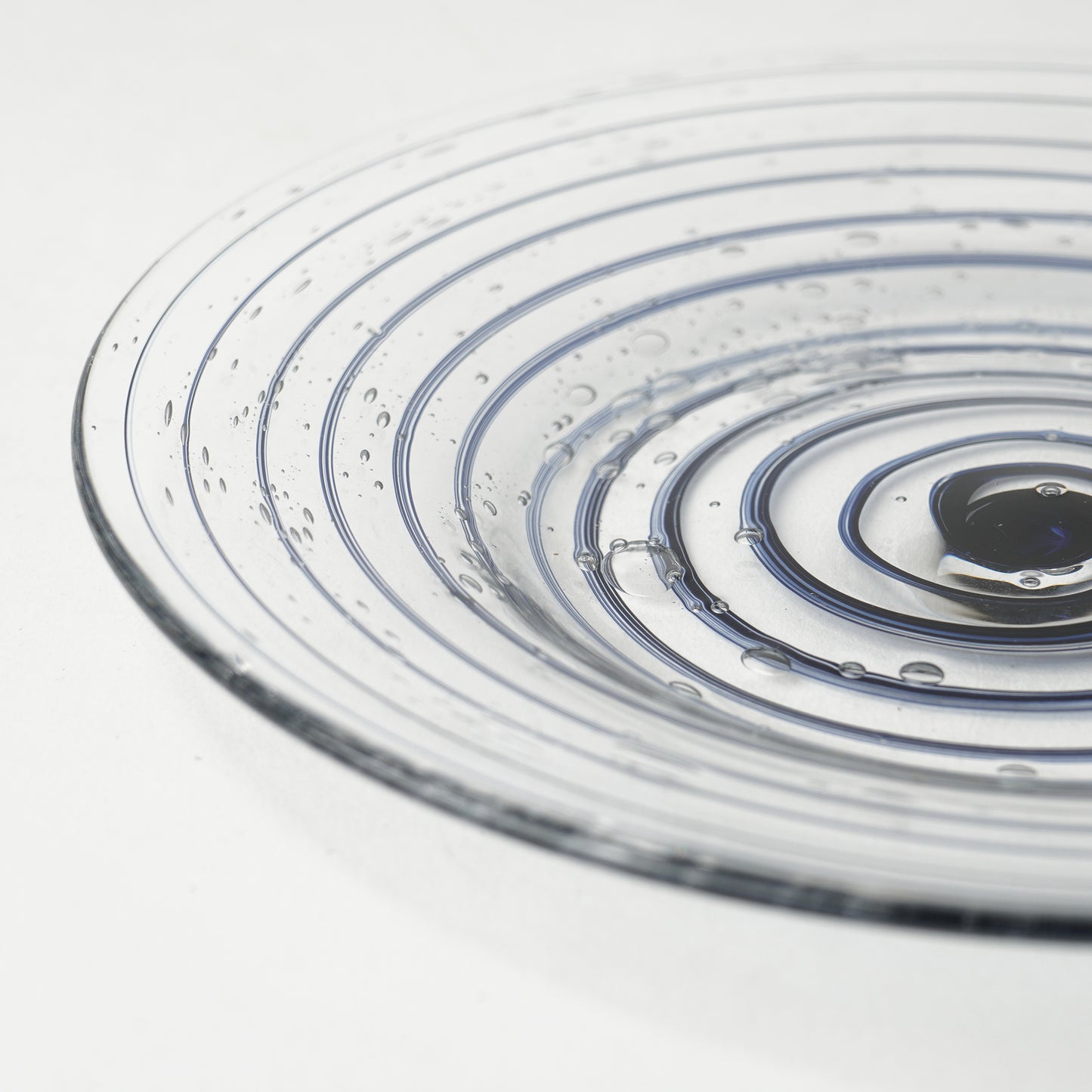 Yoshika Omura Lined Glass Plate