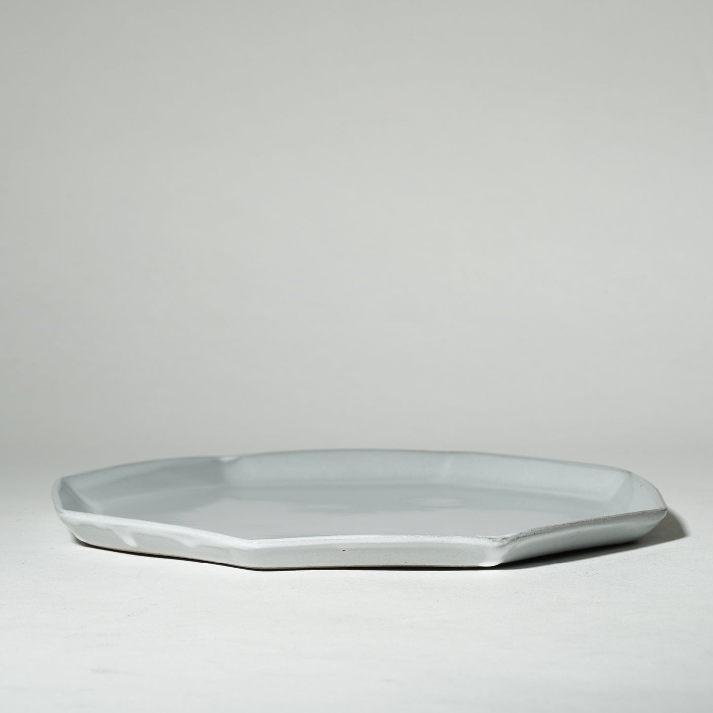 Rikizo Octagonal Plate Light Grey