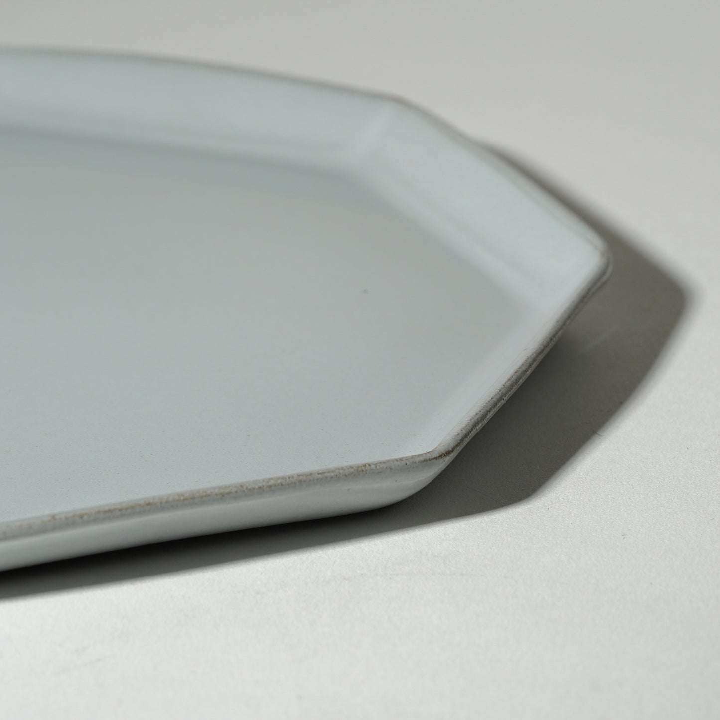 Rikizo Octagonal Plate Light Grey
