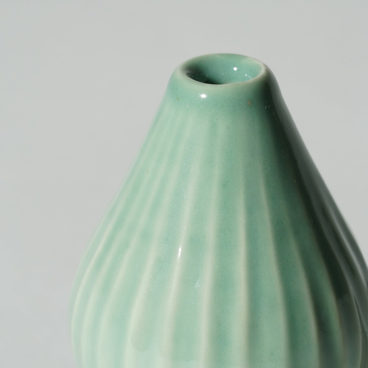 aya Ogawa Japanese pottery Tokyo vase vessel