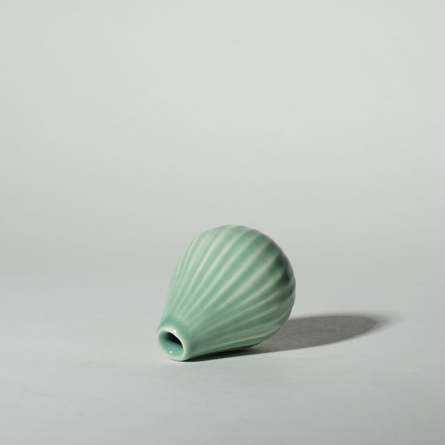 aya Ogawa Japanese pottery Tokyo vase vessel