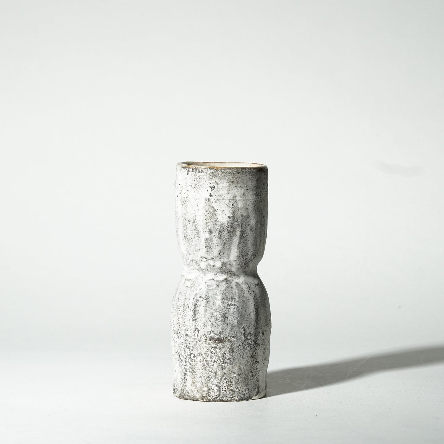 Akiko Yanagawa Japanse pottery vase vessel