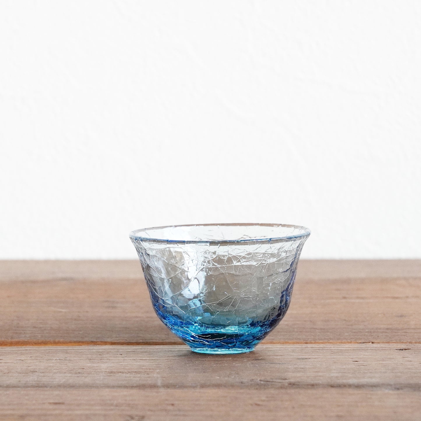 Daisaku Hashimura Crack Glass Guinomi Sake Cup Blue