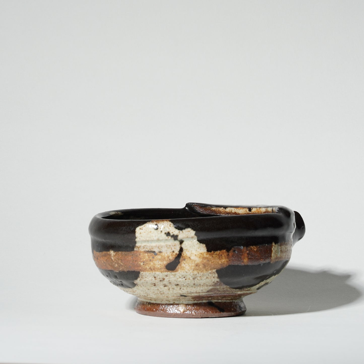 Junri Hamada Kuro Oribe Katakuchi Sake Server
