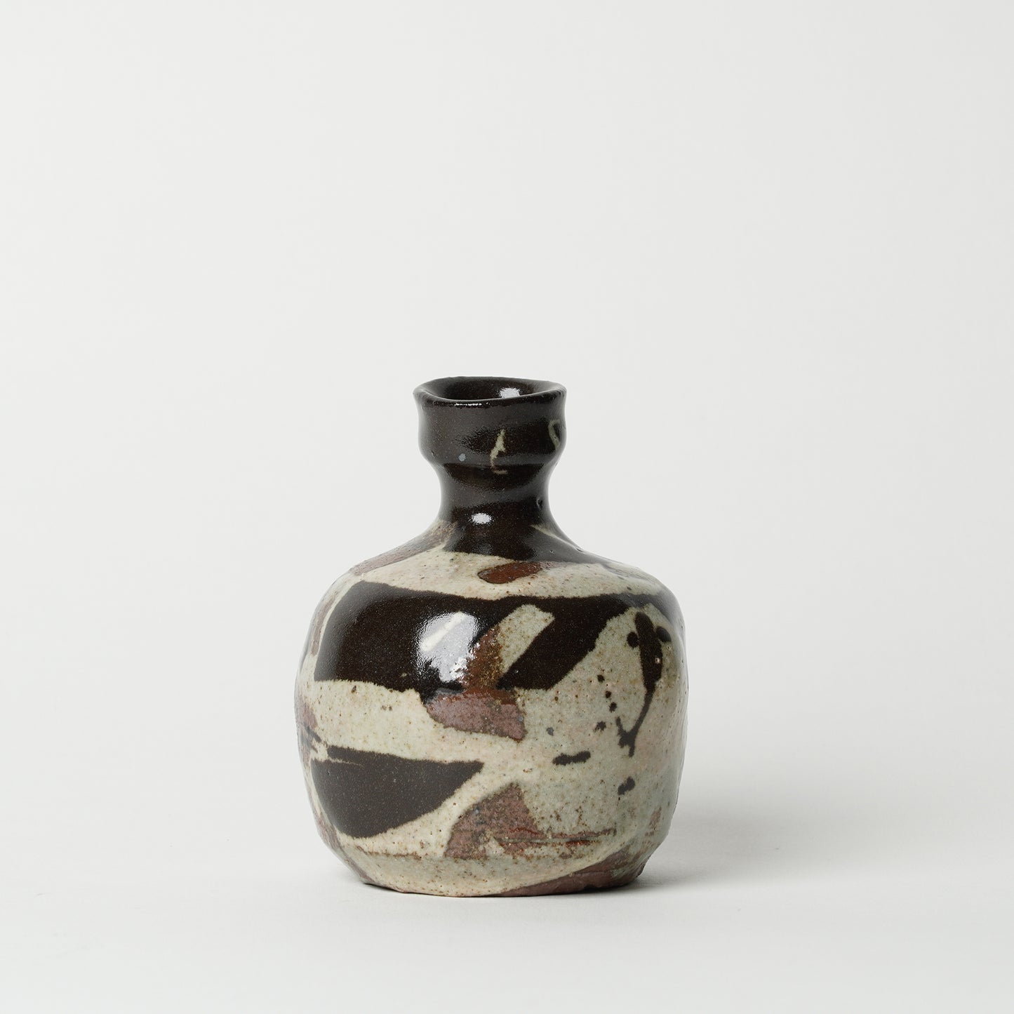Junri Hamada Kuro Oribe Tokkuri Sake Saucer