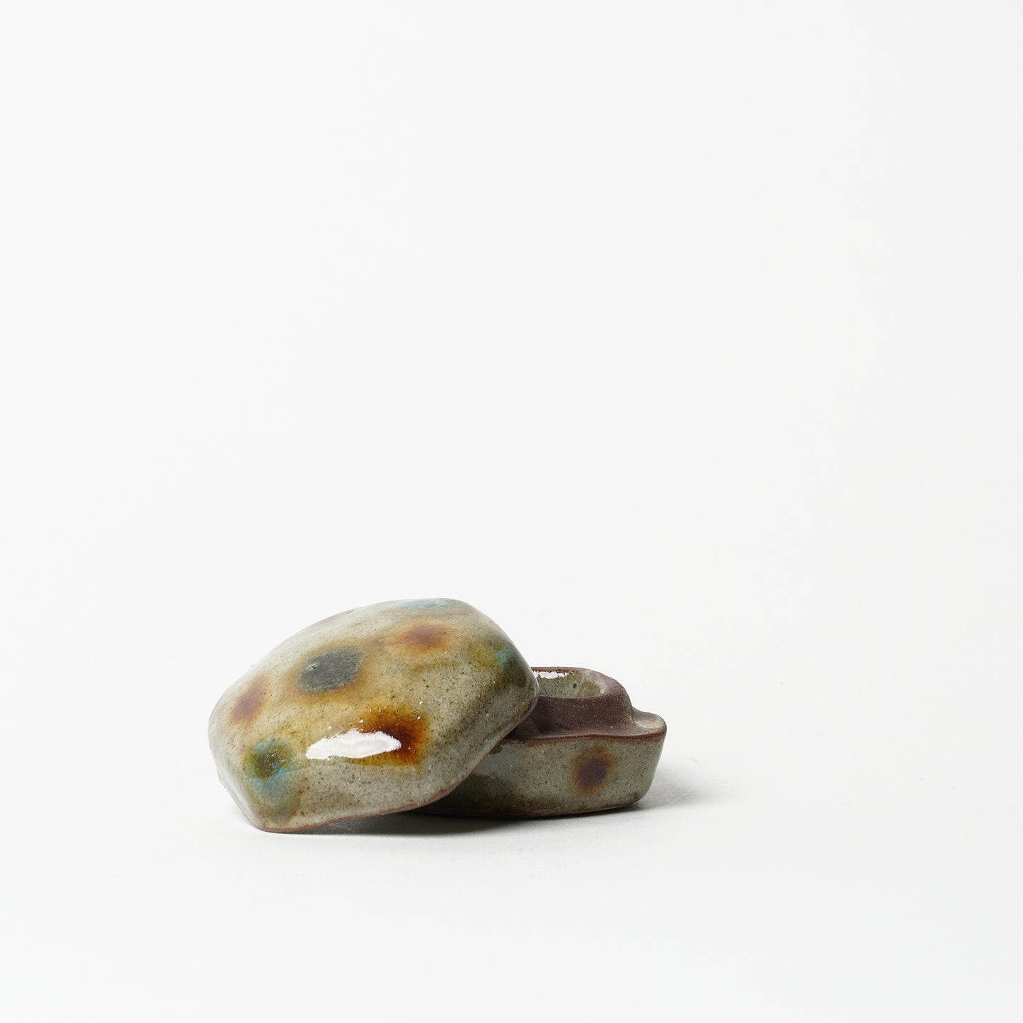 Yukutayagama Futamono Container Yachimun Okinawa Pottery