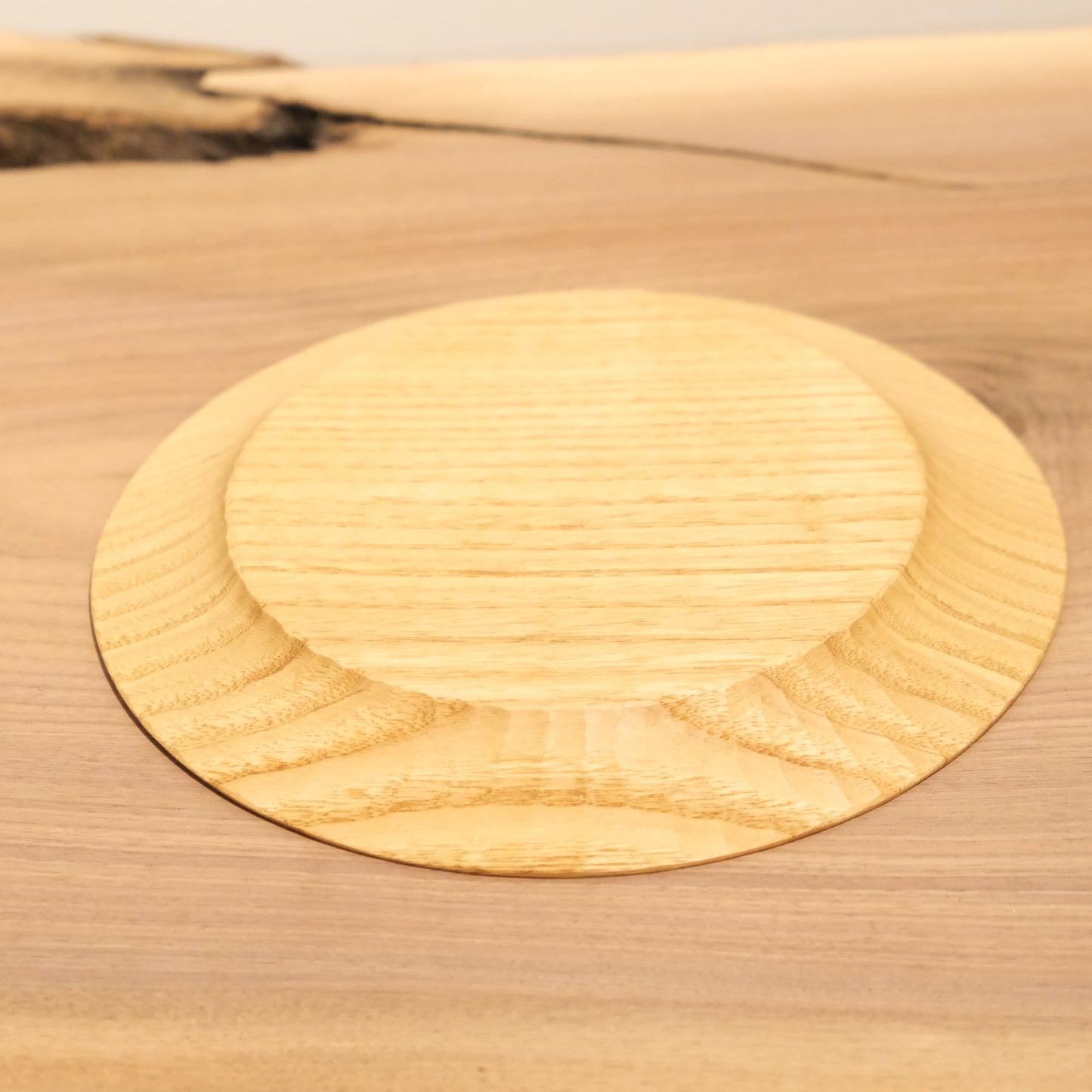Yuki Ando Bread Plate Chesnut