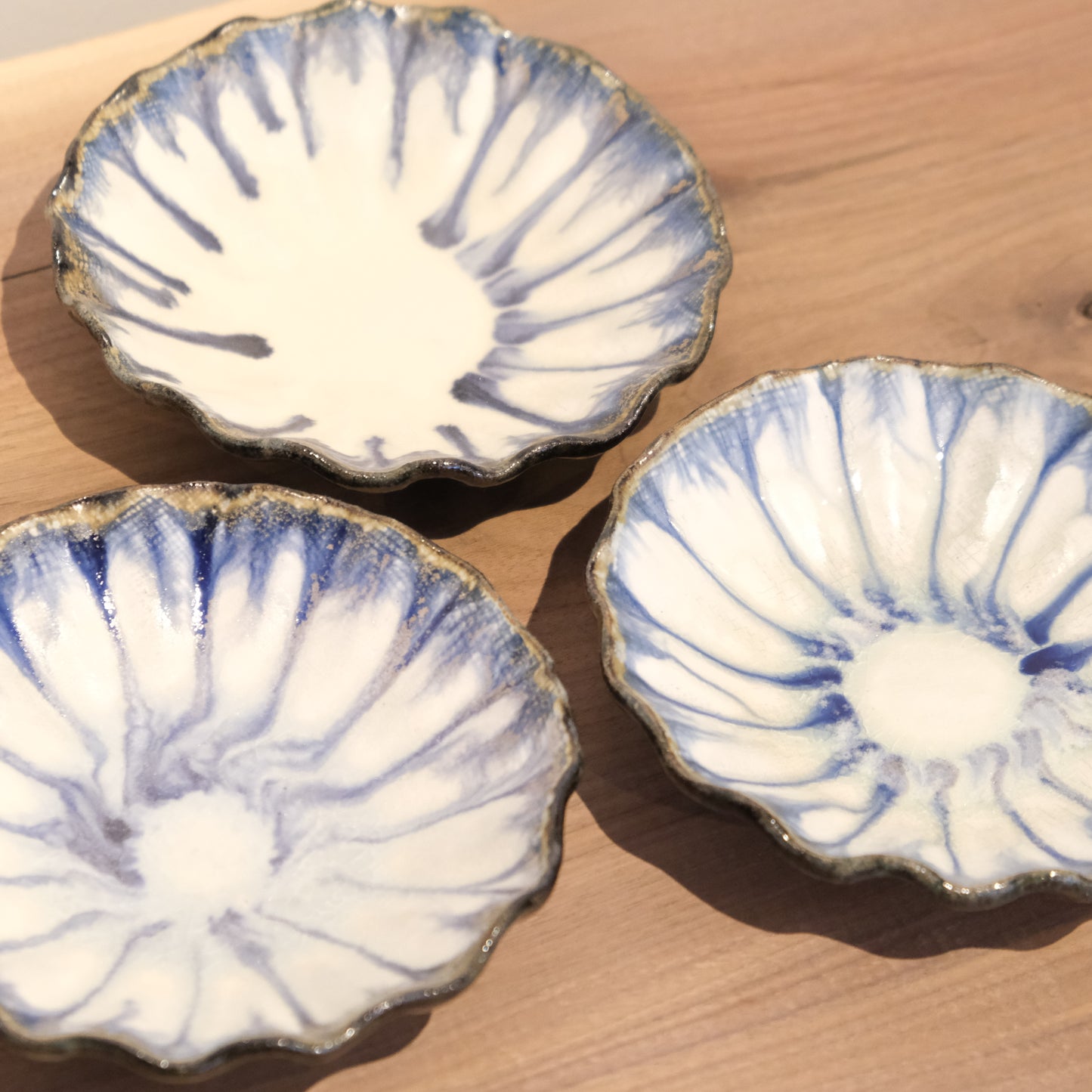 Nobuhito Nakaoka Colored Ash Glaze Flower Shaped Plate M
