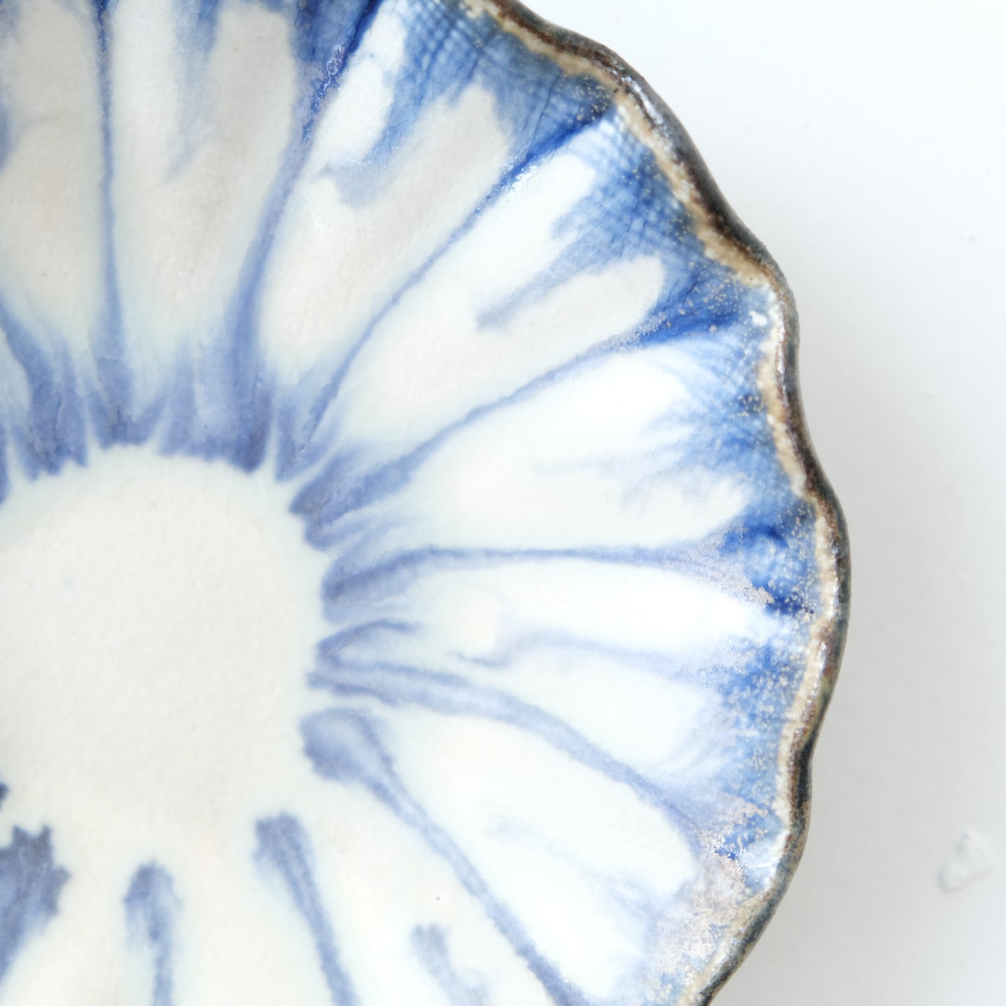 Nobuhito Nakaoka Colored Ash Glaze Flower Shaped Plate M