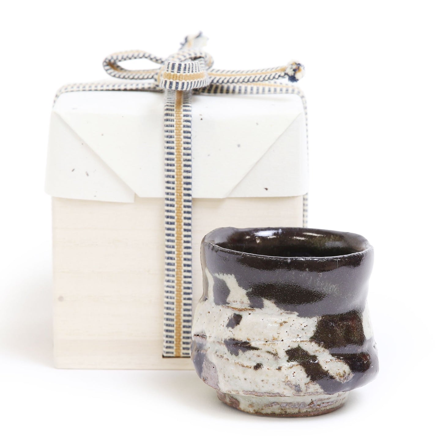 Junri Hamada Kuro Oribe Guinomi Sake Cup No.5