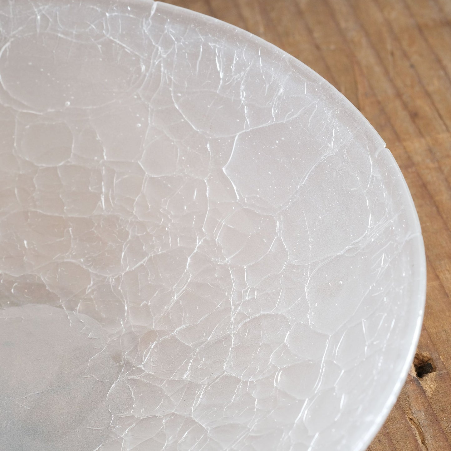 Daisaku Hashimura Crack Glass Shallow Bowl Cloud