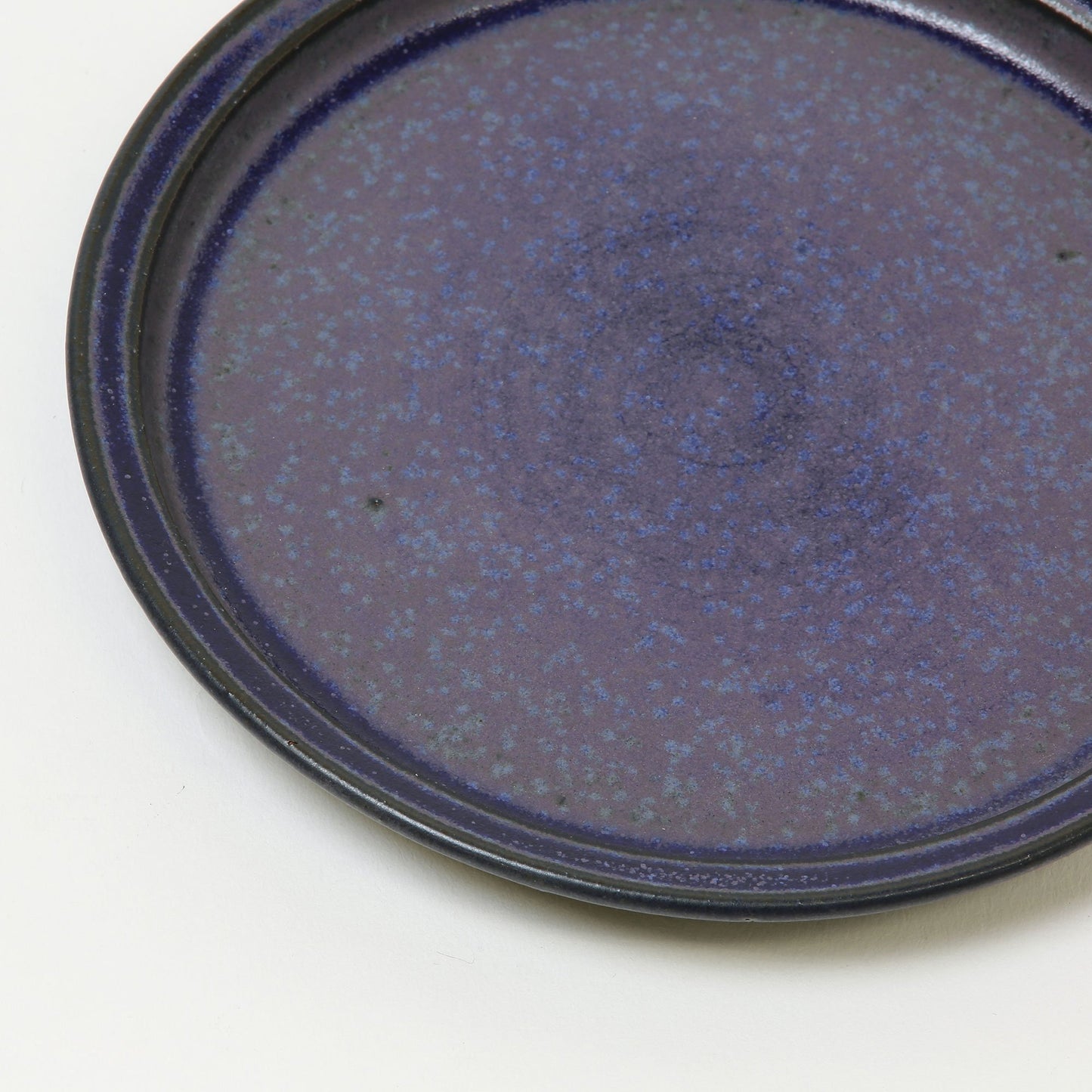Yoko Onda Round Plate Purple 16cm