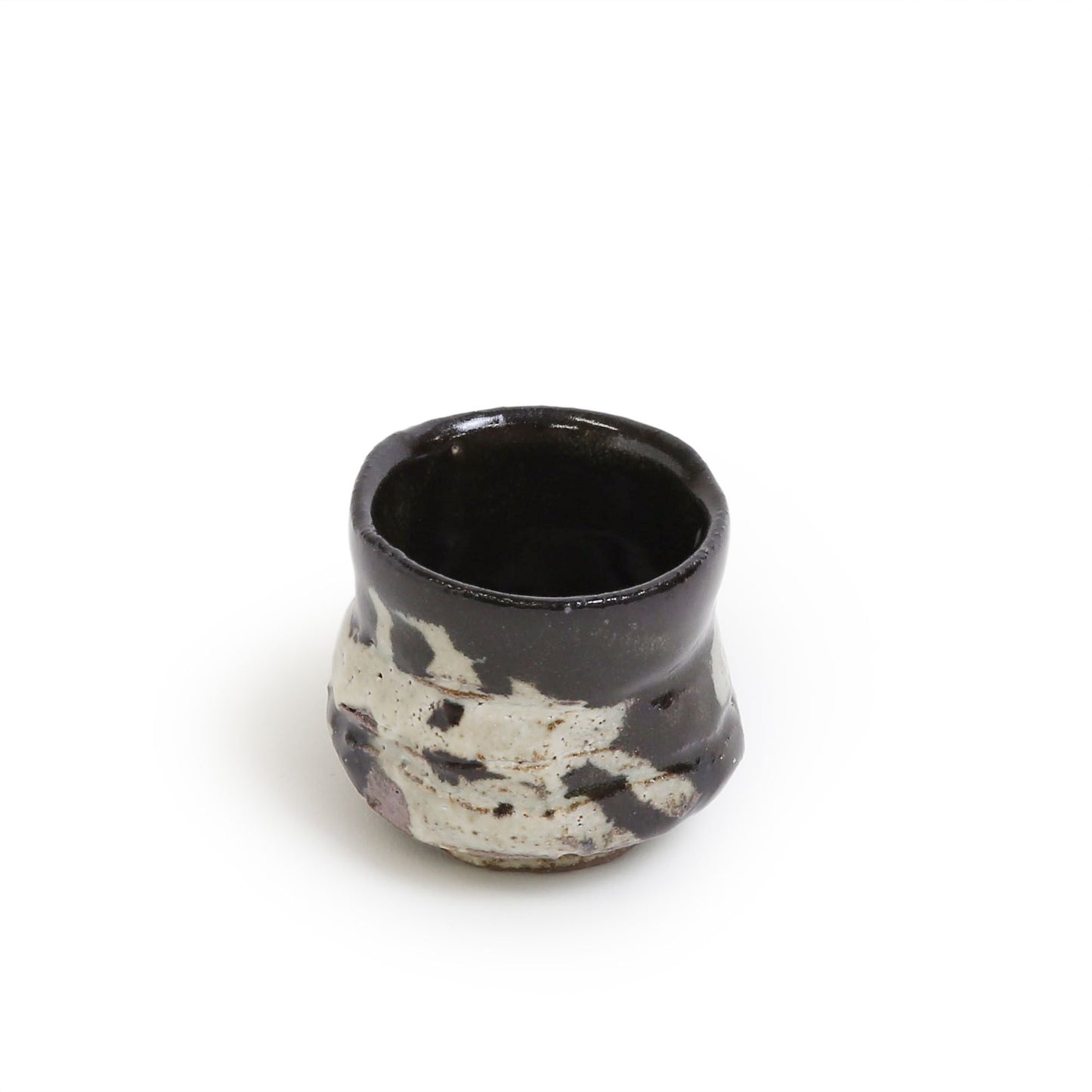 Junri Hamada Kuro Oribe Guinomi Sake Cup No.5