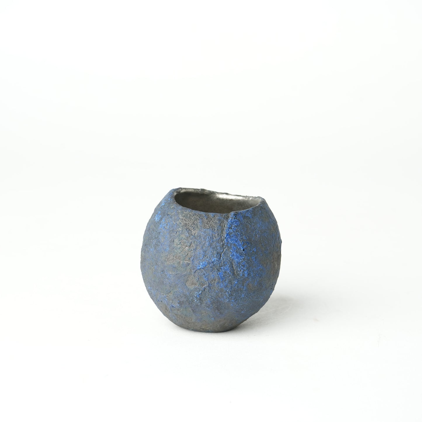 Yusuke Wakasa Guinomi Sake Cup with Platinum