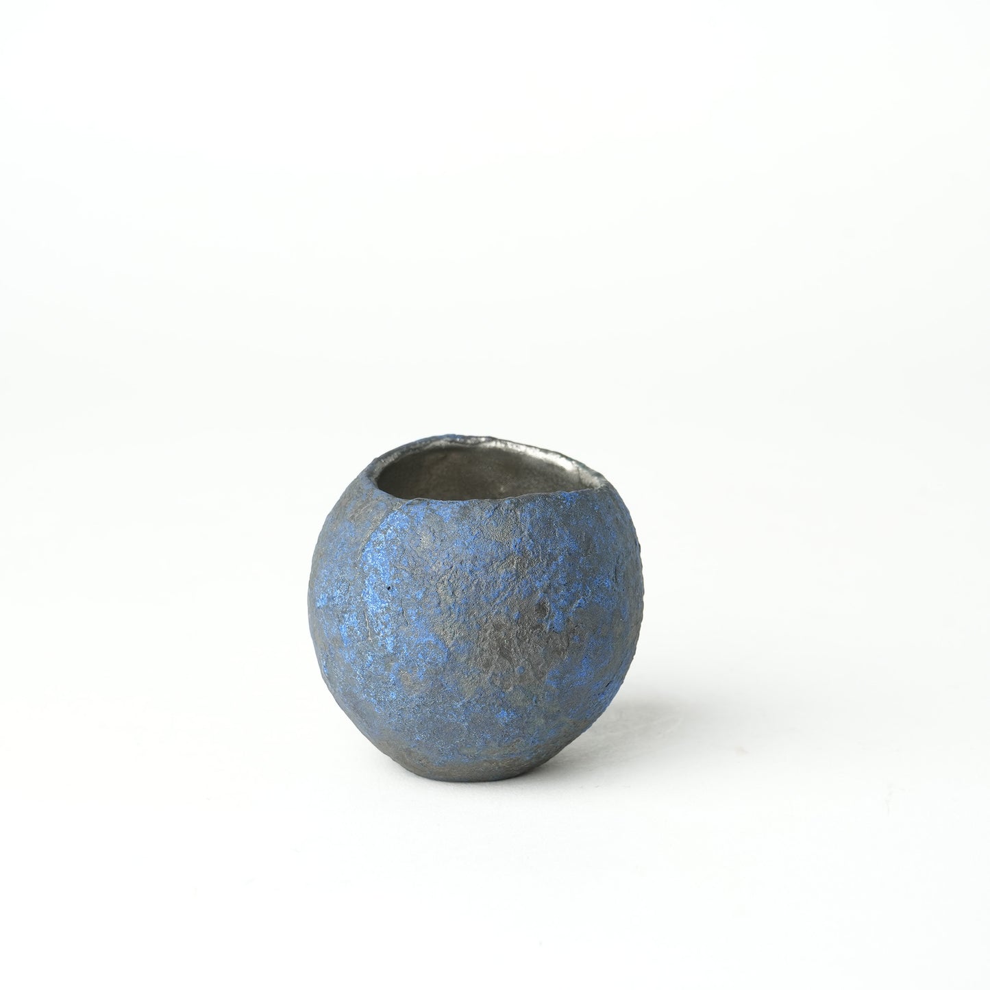 Yusuke Wakasa Guinomi Sake Cup with Platinum