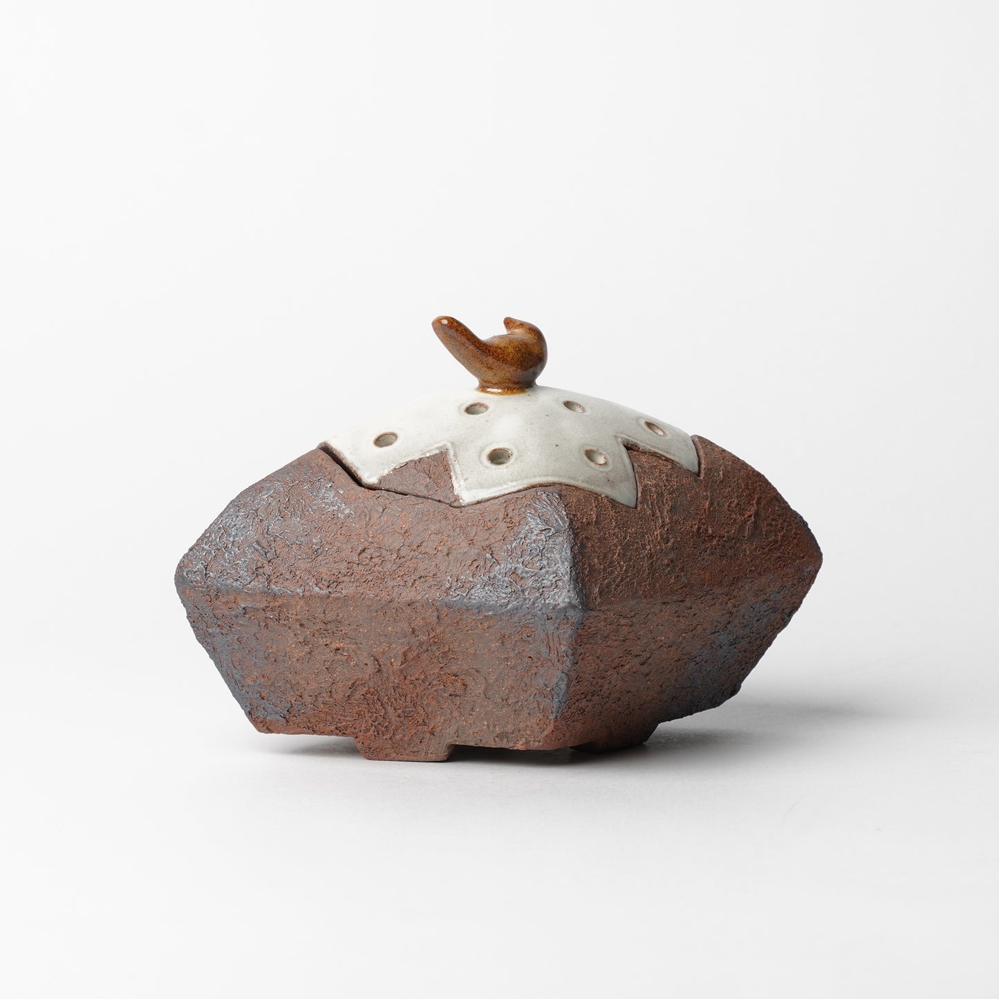 Toshinobu Araya Ryukakugama Incense Burner