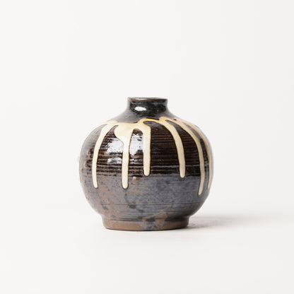 Onta-yaki Tobikanna Ichirin Vase
