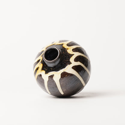 Onta-yaki Tobikanna Ichirin Vase