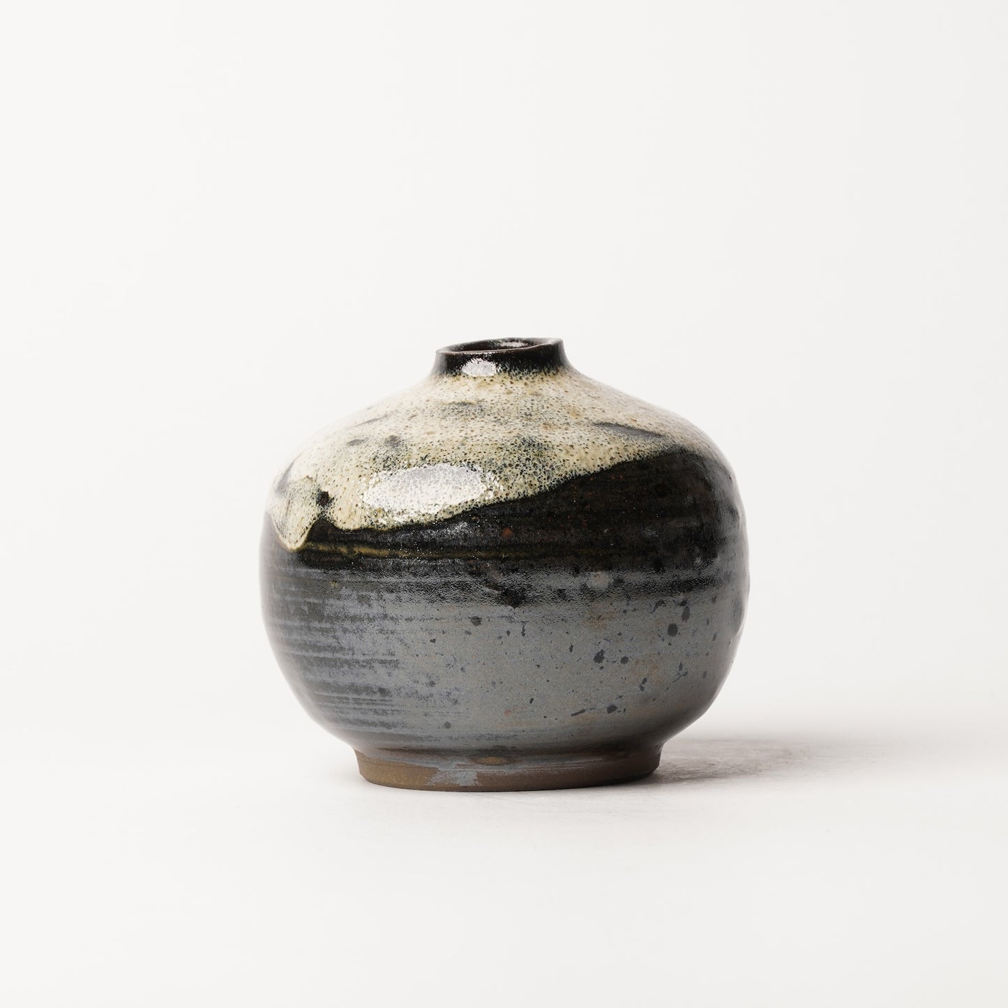 Onta-yaki Tobikanna Ichirin Vase