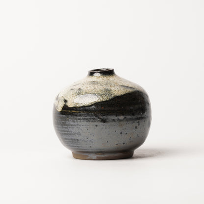 Onta-yaki Tobikanna Ichirin Vase