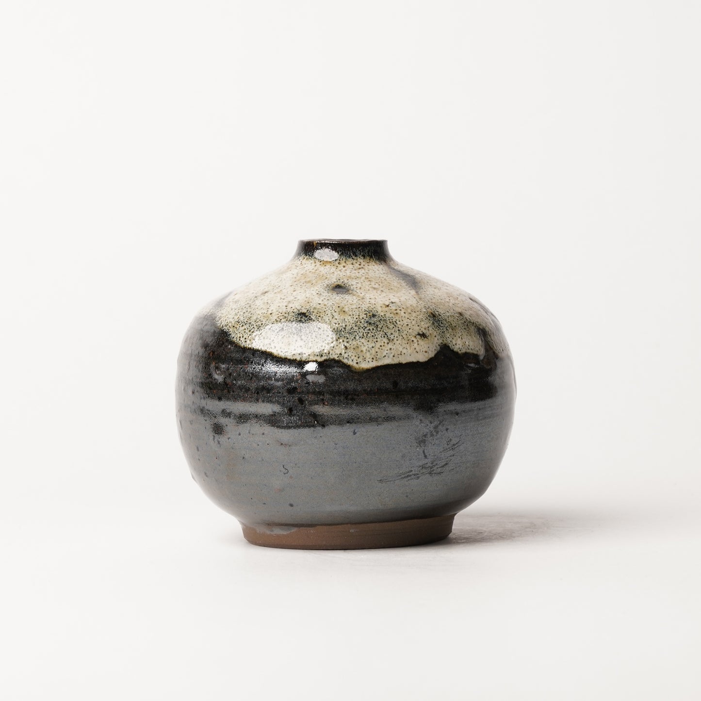 Onta-yaki Tobikanna Ichirin Vase