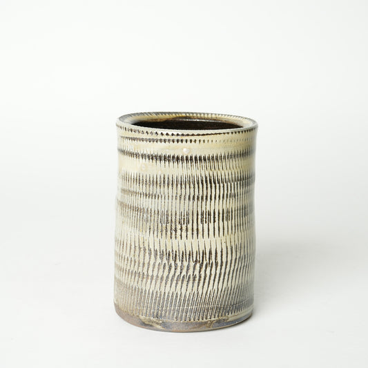 Onta-yaki Japanese pottery vase vessel