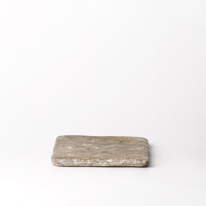 Akari Karugane Rectangle Plate