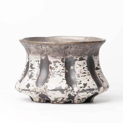 Nobuko Konno planter Black