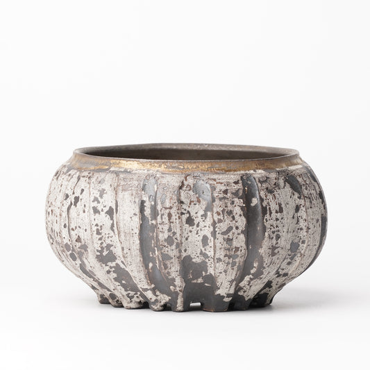 Nobuko Konno planter Black