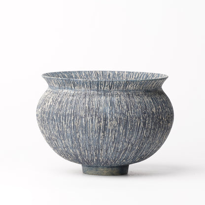 Nobuko Konno planter Blue
