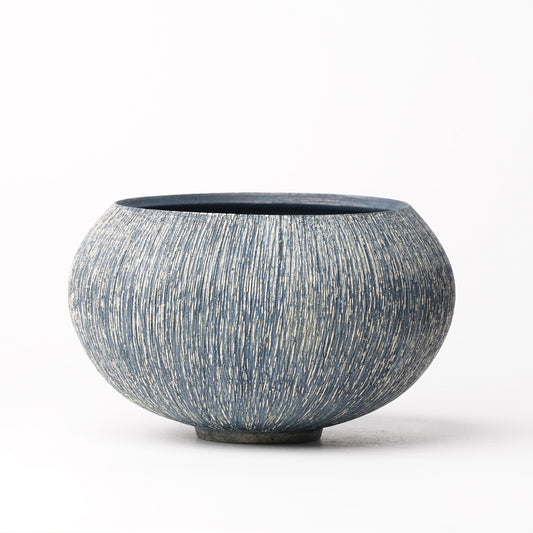 Nobuko Konno planter Blue